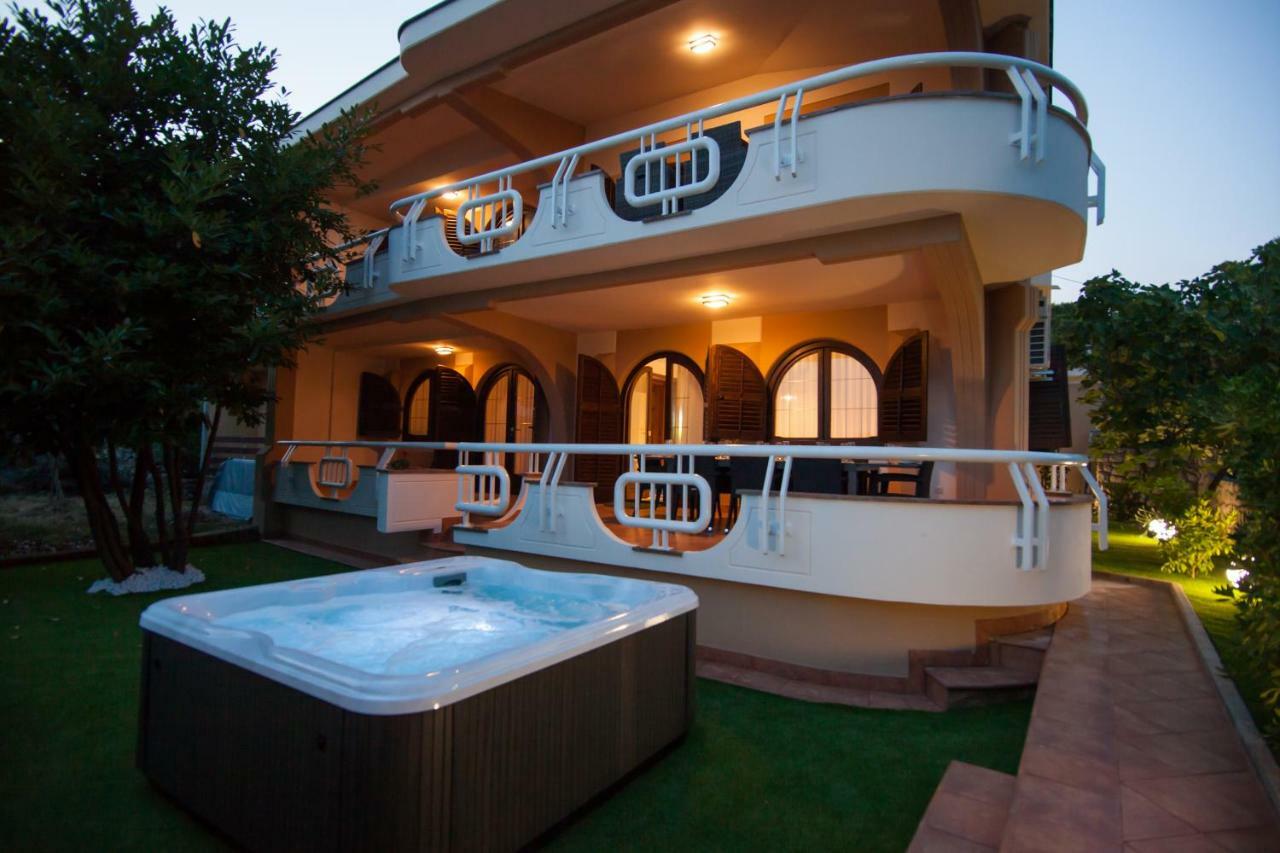 Villa Royale Krk クルク エクステリア 写真